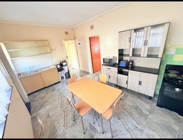 3 BEDROOM HOUSE FOR SALE IN VANDERBIJLPARK CW 4